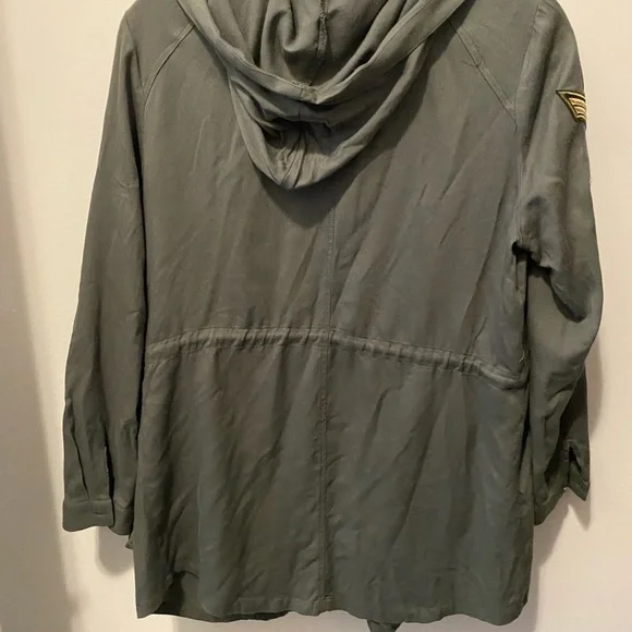 It Girls light weight Jacket w/patches green SizeL - Picture 6 of 6